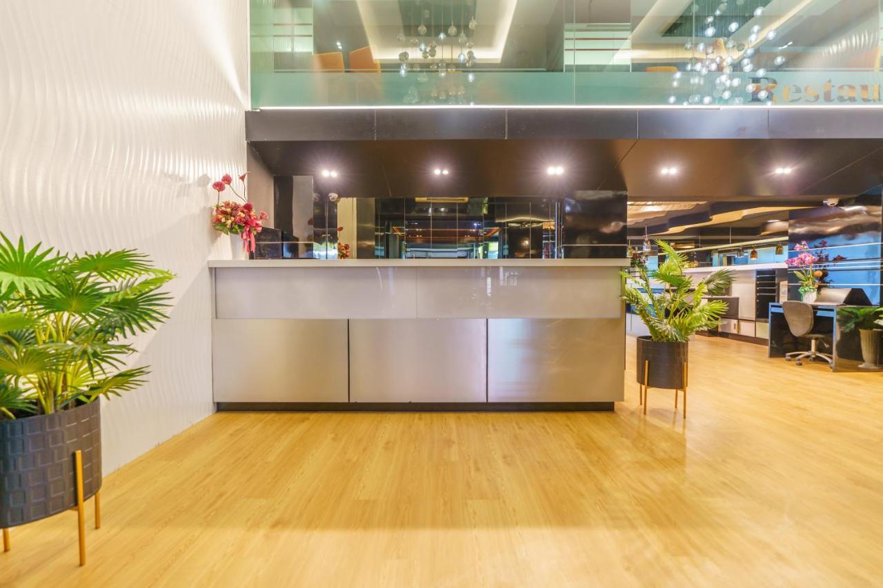 De Lux Bangkok Hotel Экстерьер фото