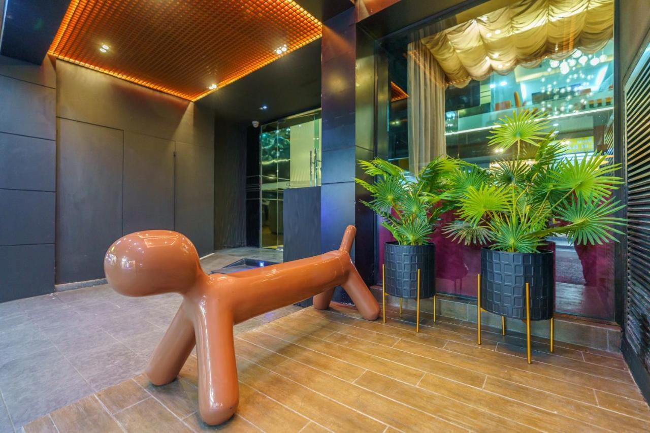 De Lux Bangkok Hotel Экстерьер фото
