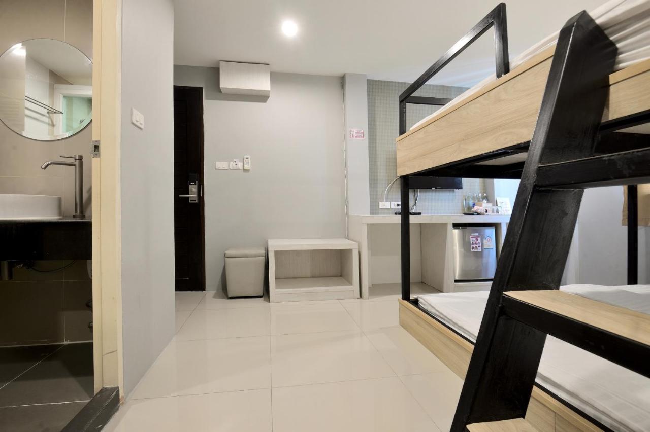 De Lux Bangkok Hotel Экстерьер фото