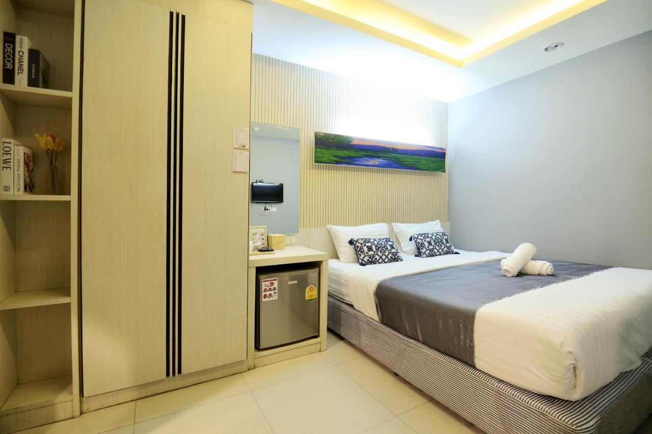 De Lux Bangkok Hotel Экстерьер фото