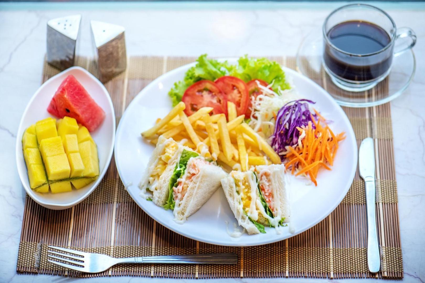 De Lux Bangkok Hotel Экстерьер фото